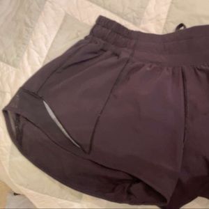 Black lulu hotty hot shorts